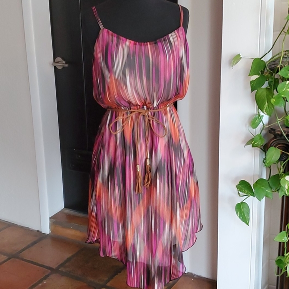 Dress 👗 - Picture 1 of 4